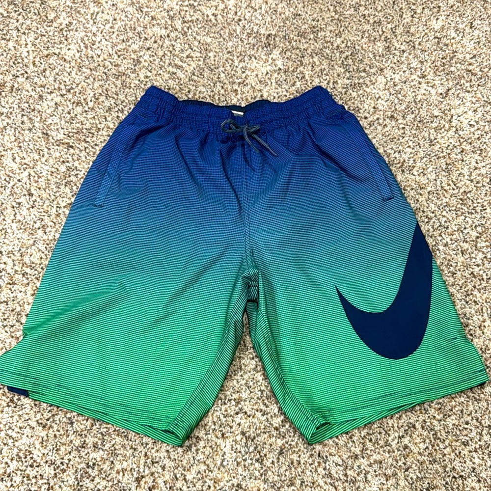 Nike men’s swim trunks size S